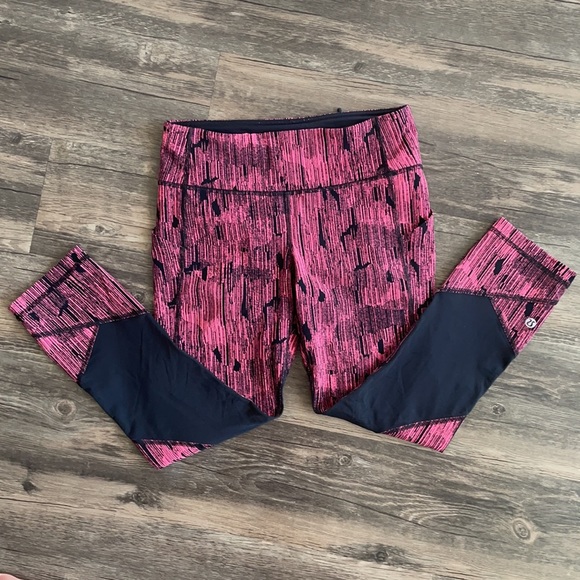 NWOT Lululemon Pace Rival Crops - Picture 4 of 11